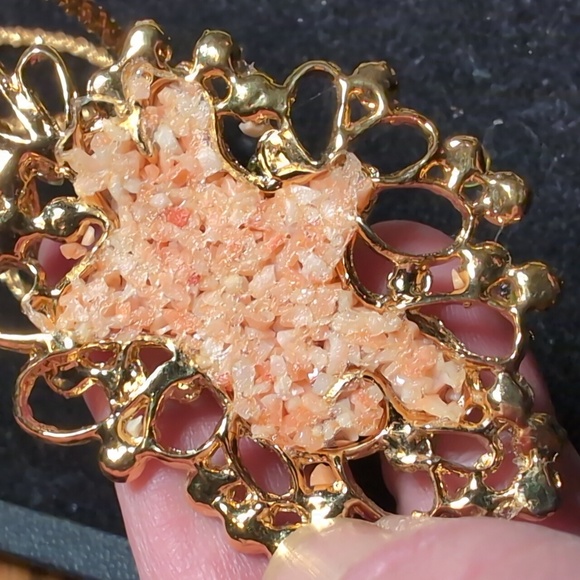 Vintage Gold Tone Necklace with Peach & Pink Stone Chips and Green Rhinestones - Picture 2 of 8
